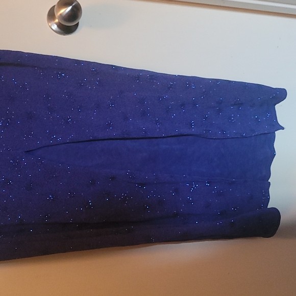 Stunning blue backless formal floor length dress 9/10 - Picture 5 of 5